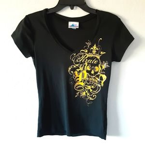 Disneyland Pirate Princess Black T-Shirt - Junior's Large